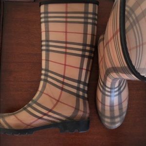 Burberry rain boots